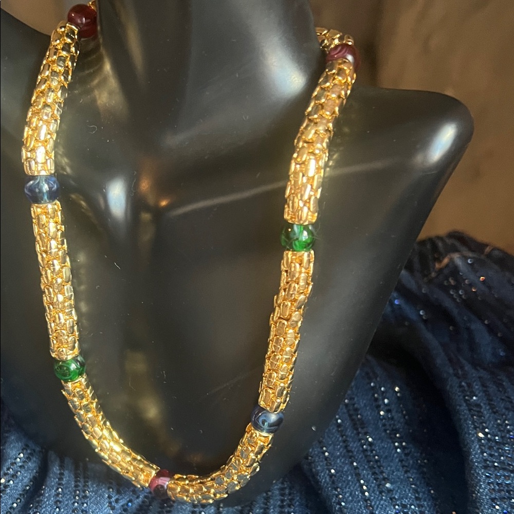 ✨Vintage Luxurious Gold Necklace with Jewel-Toned Accents✨